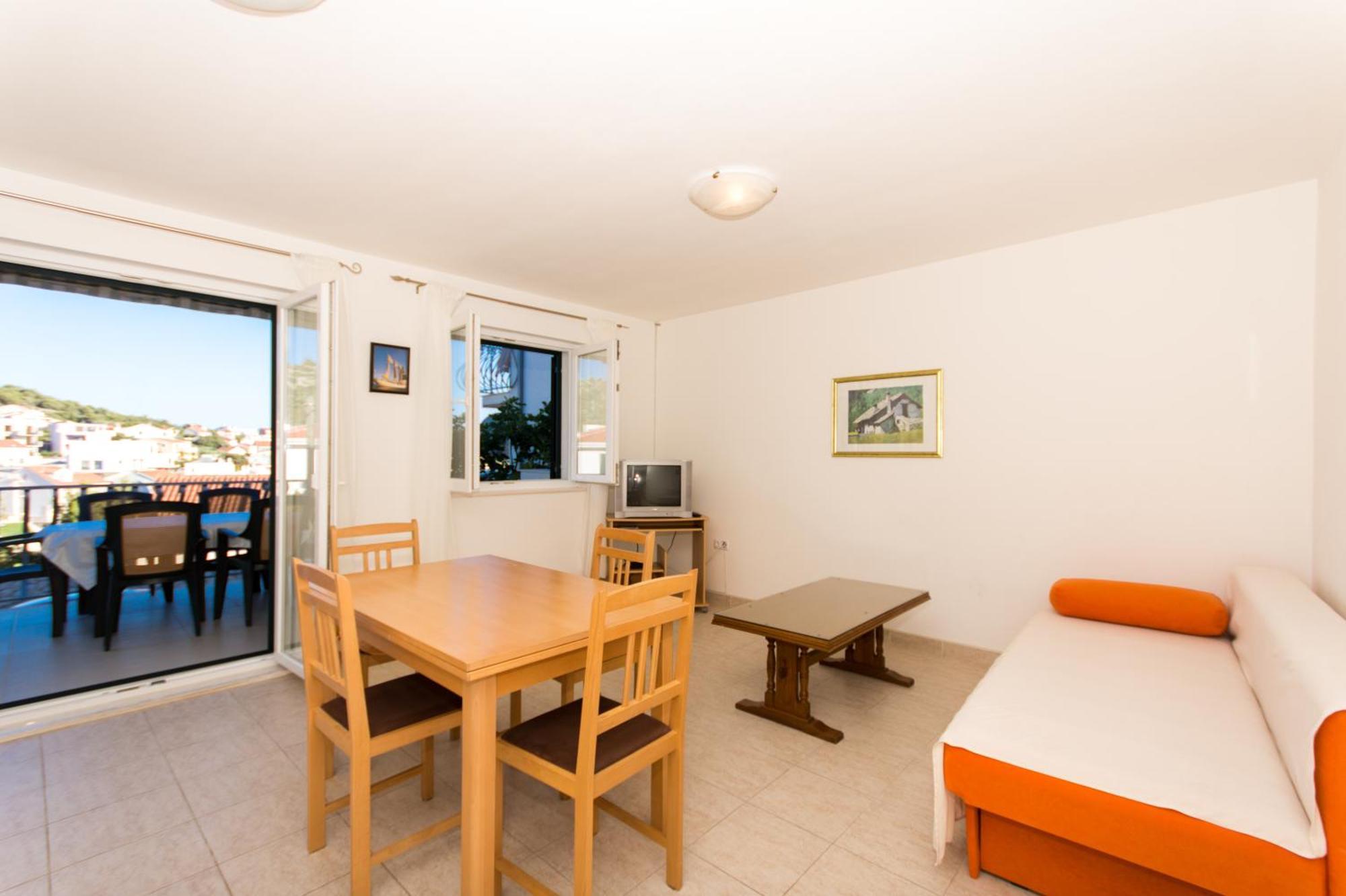 Marinana Apartment Razanj