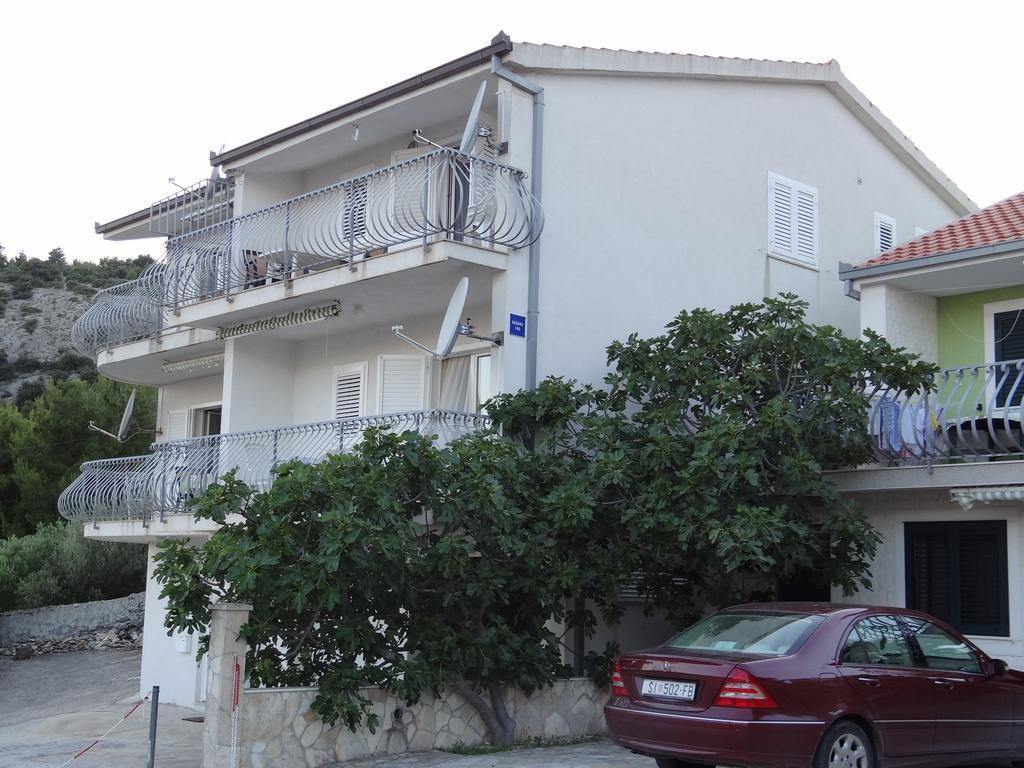 Apartment Marinana